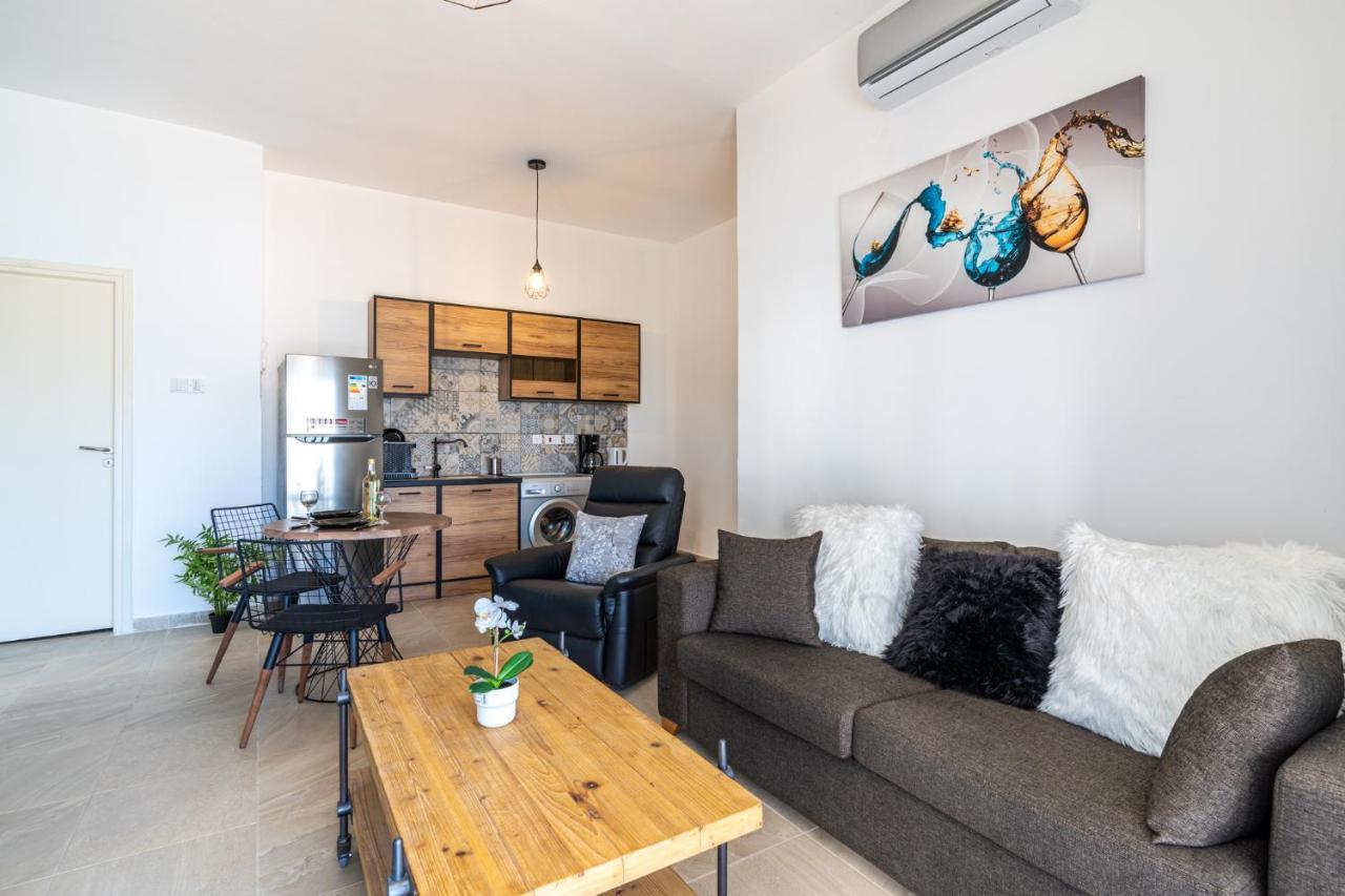 Nala - 2 Bedroom Apartment In Larnaca Exterior photo